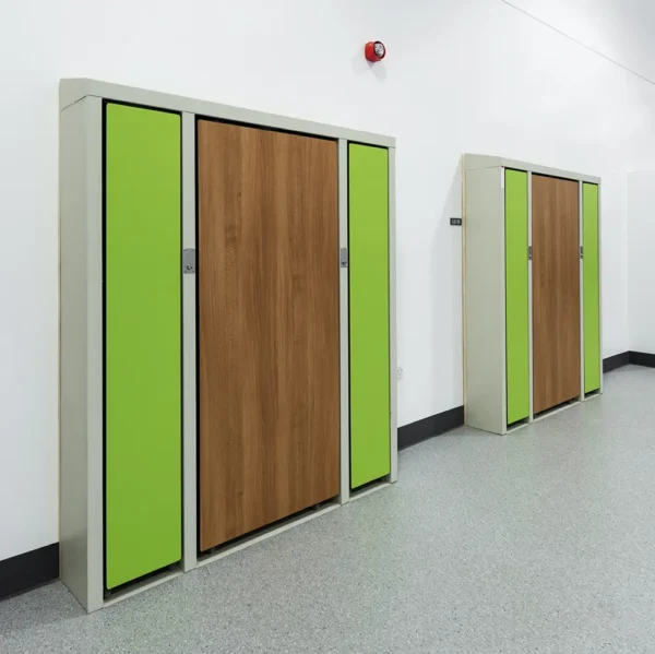 Wall Pocket folded into the wall